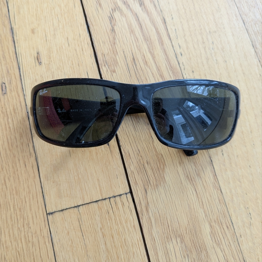 Ray-Ban Black Rectangular Sunglasses